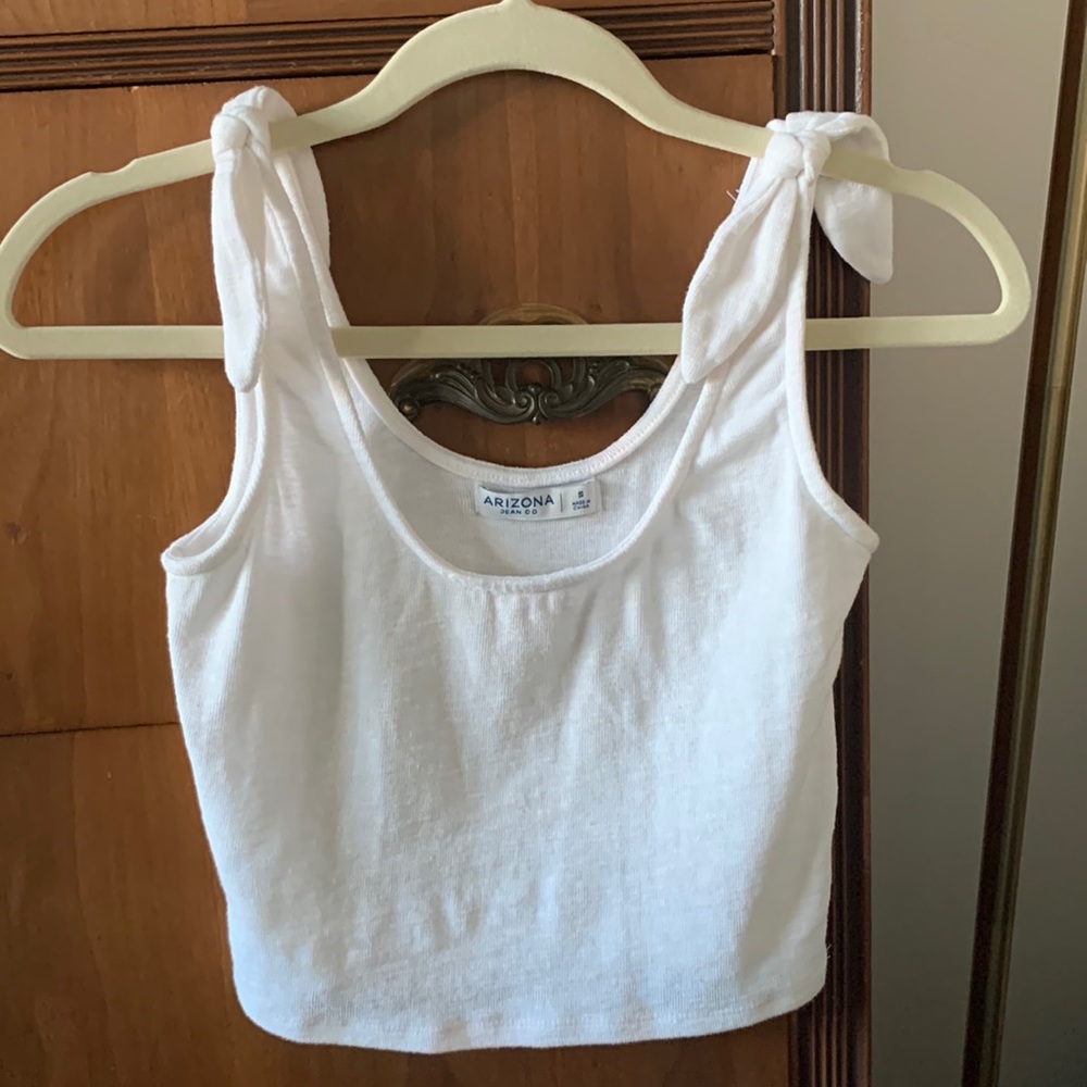 White crop top